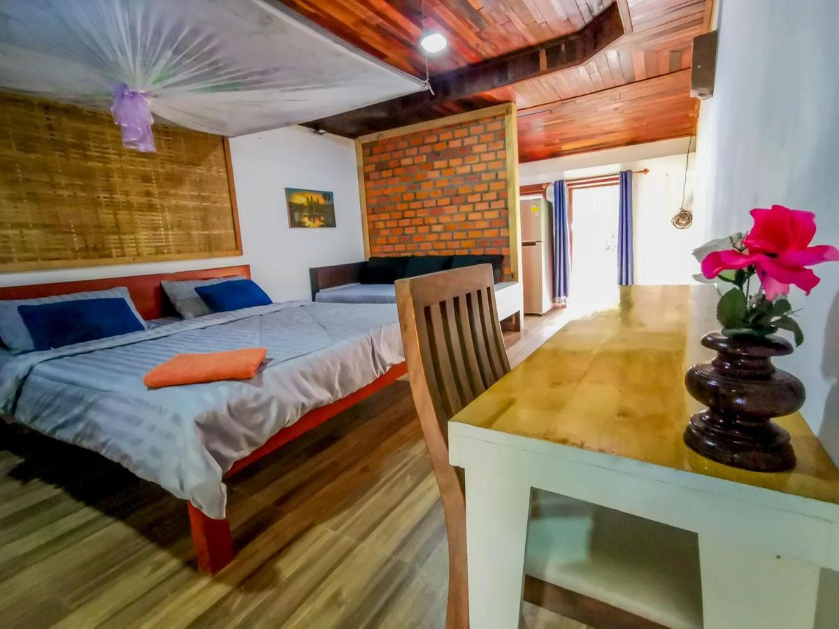 סיאם ריפ Yi Family Homestay מראה חיצוני תמונה